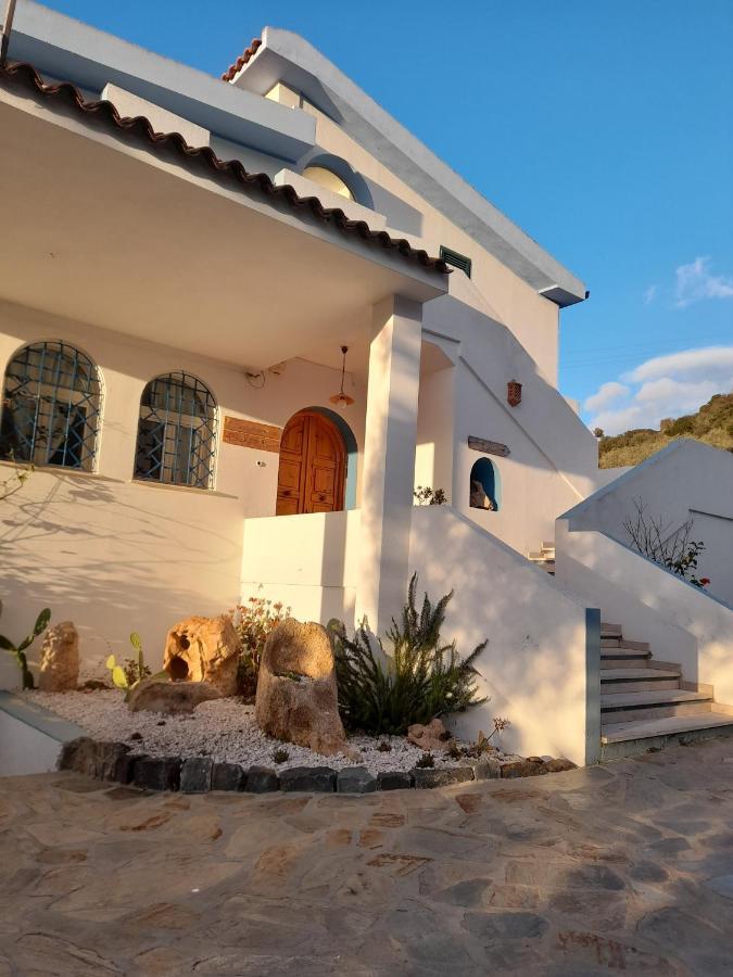 Agriturismo Palas De Serra Country Resort Onifai ภายนอก รูปภาพ