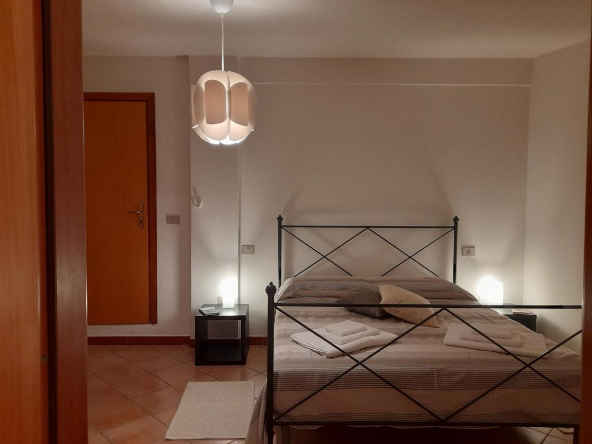 Agriturismo Palas De Serra Country Resort Onifai ภายนอก รูปภาพ