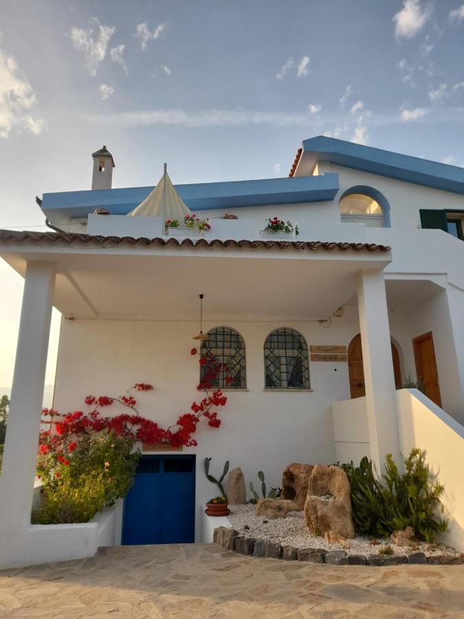 Agriturismo Palas De Serra Country Resort Onifai ภายนอก รูปภาพ
