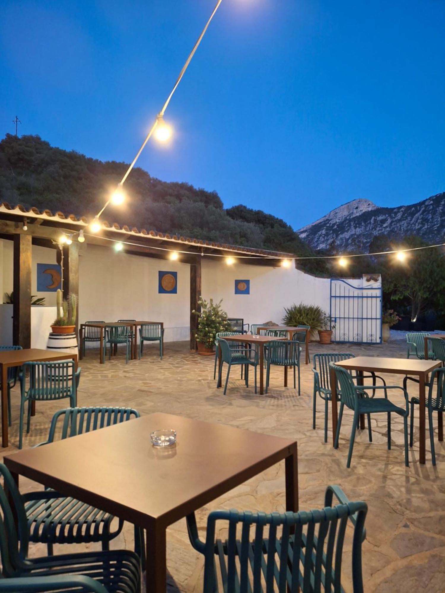 Agriturismo Palas De Serra Country Resort Onifai ภายนอก รูปภาพ
